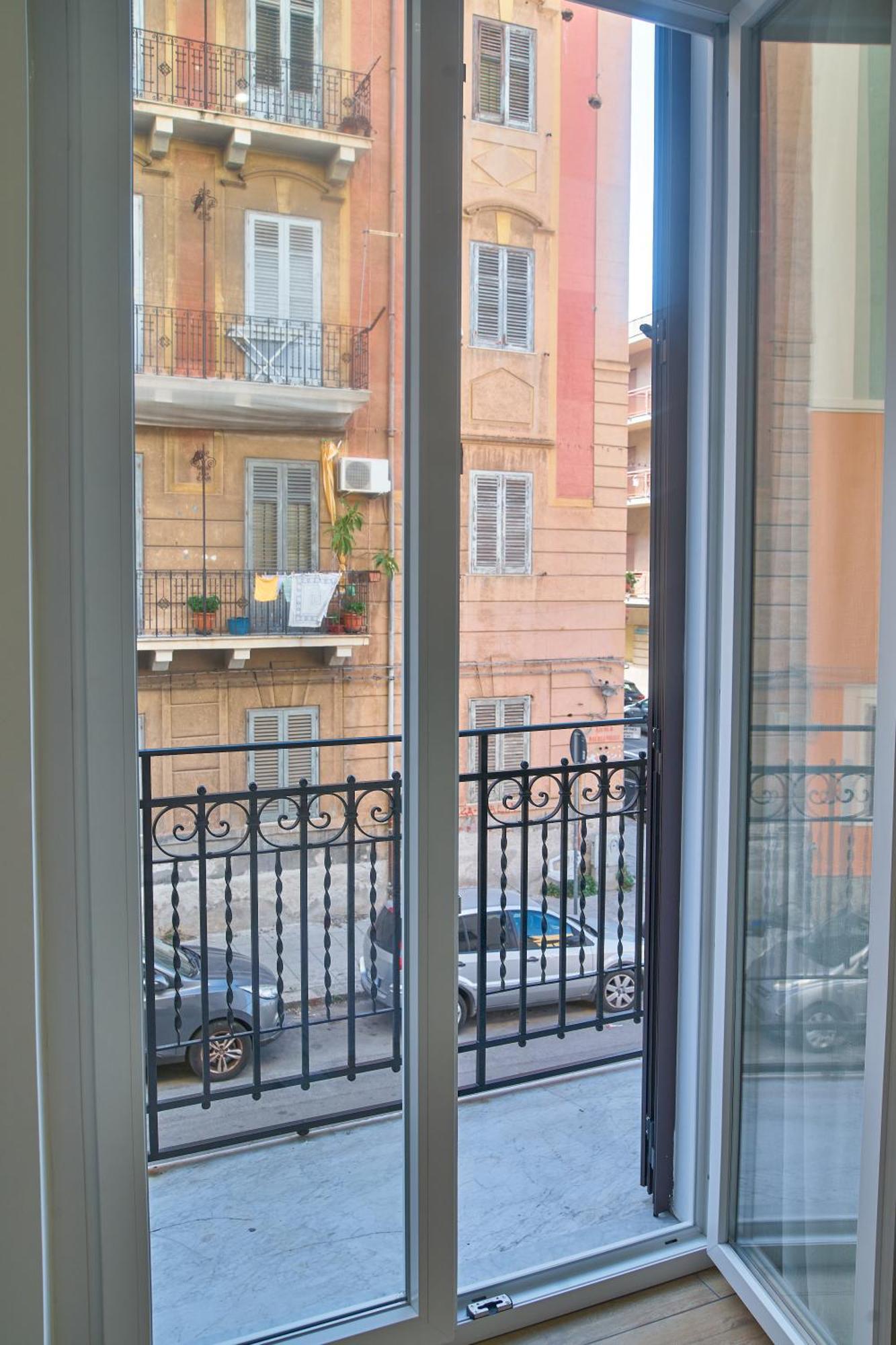 D'Aragona Guest House Palermo Exteriör bild